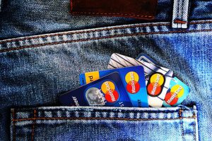Jak wybrać kartę kredytową dla siebie?